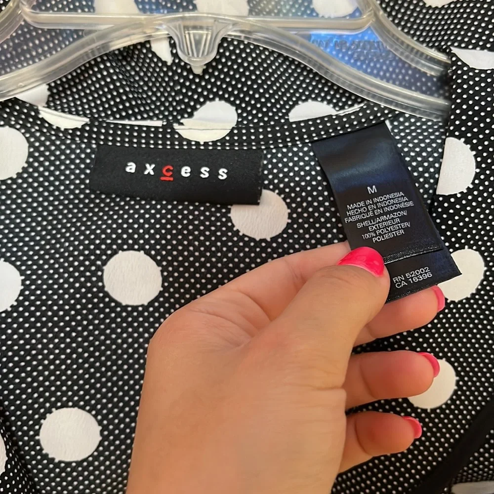 Top - Picture 2 of 2